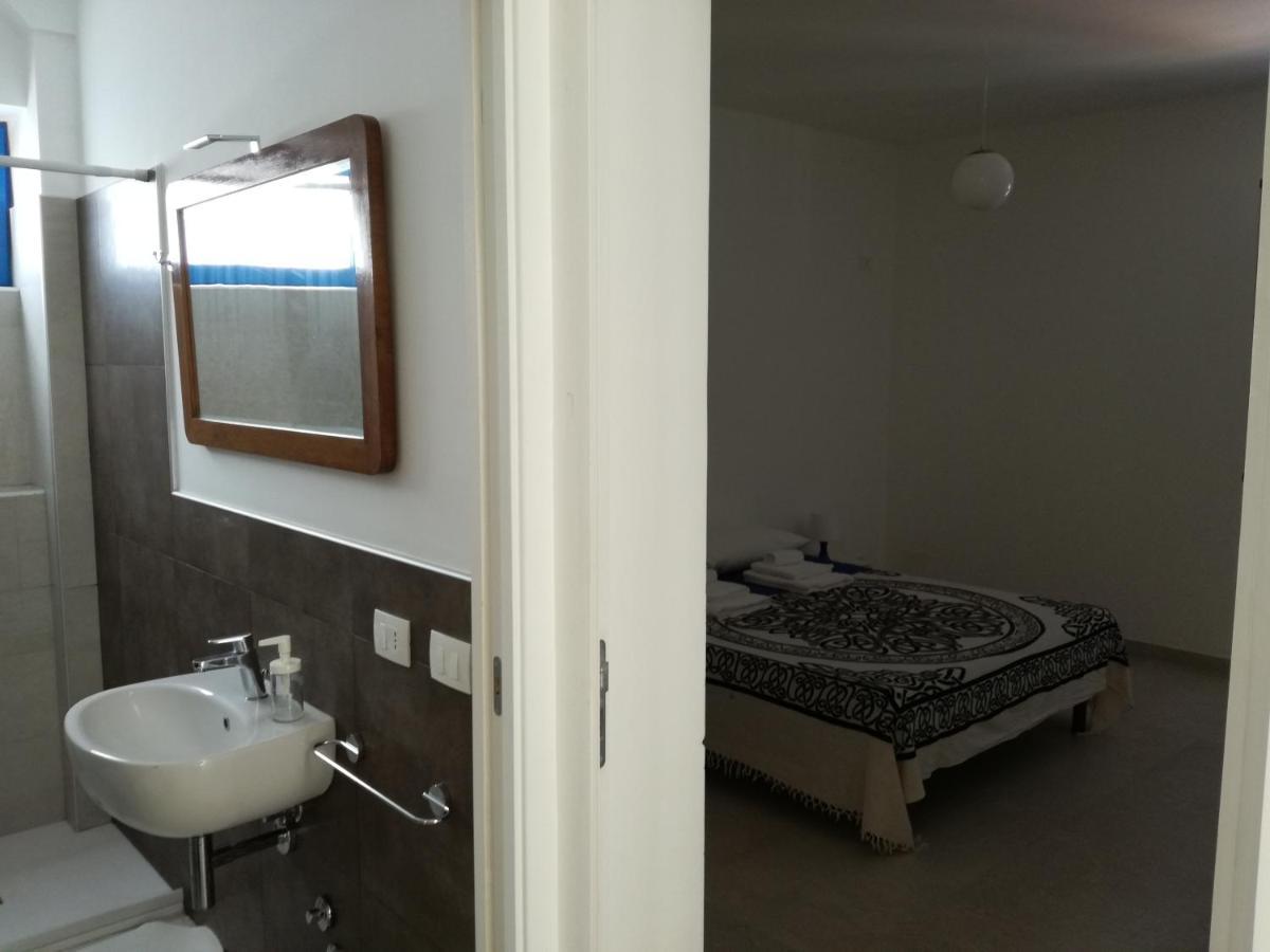 Mediterranea Guesthouse B&B Portopalo Di Capo Passero Eksteriør billede